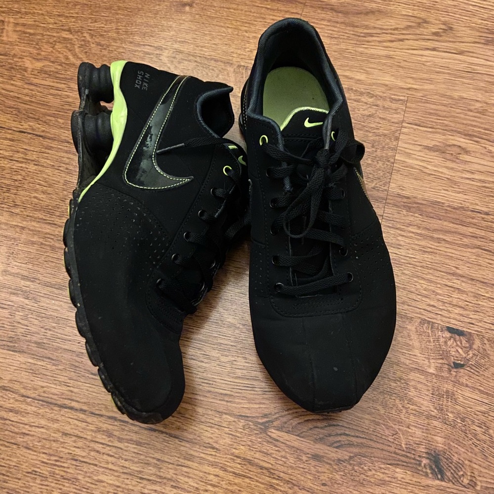 Women’s Nike Shox Deliver size 7.5